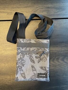 Dakine Gray Floral Sling Crossbody Bag